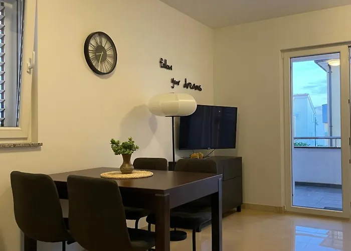 Sunrise Apartment